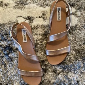 Steve Madden Sandals 🖤
